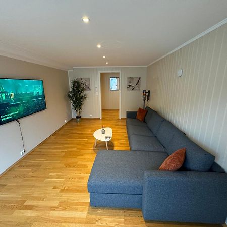 Charming 3-Bedroom Apartment In The Heart Of Kristiansund Dış mekan fotoğraf