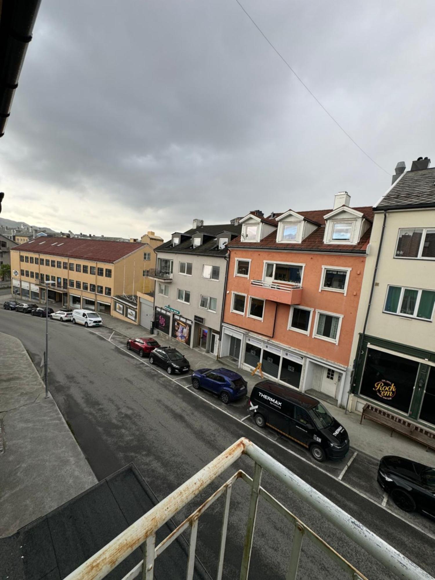 Charming 3-Bedroom Apartment In The Heart Of Kristiansund Dış mekan fotoğraf